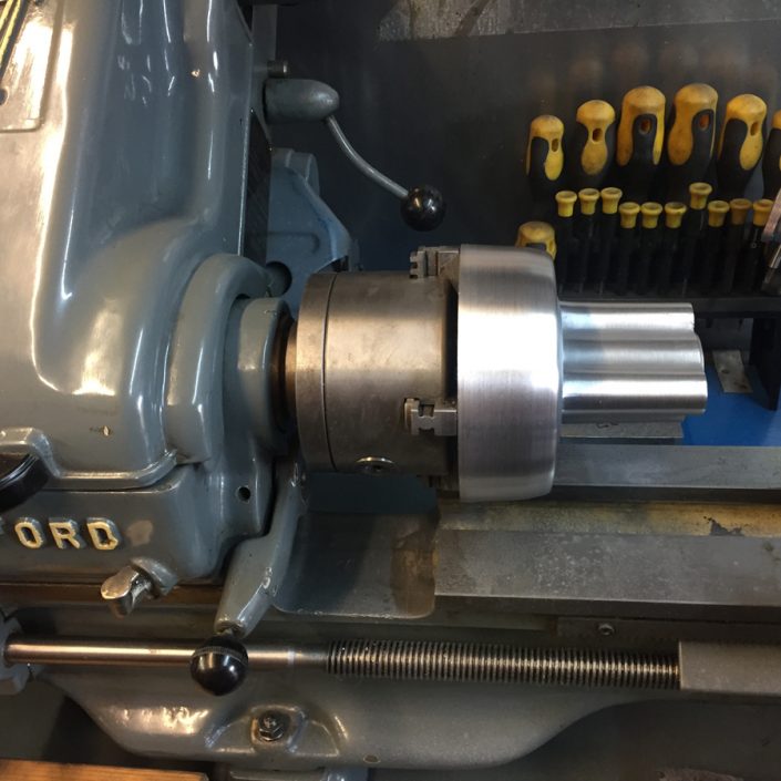 17 restoring the wheel hubs onthe lathe4439