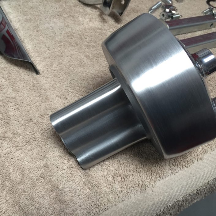 17 restoring the wheel hubs onthe lathe4441